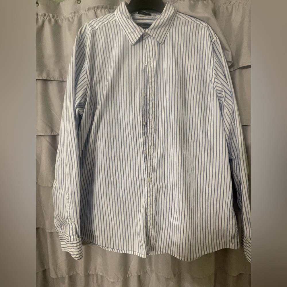 Marc Anthony Button Down Dress Shirt